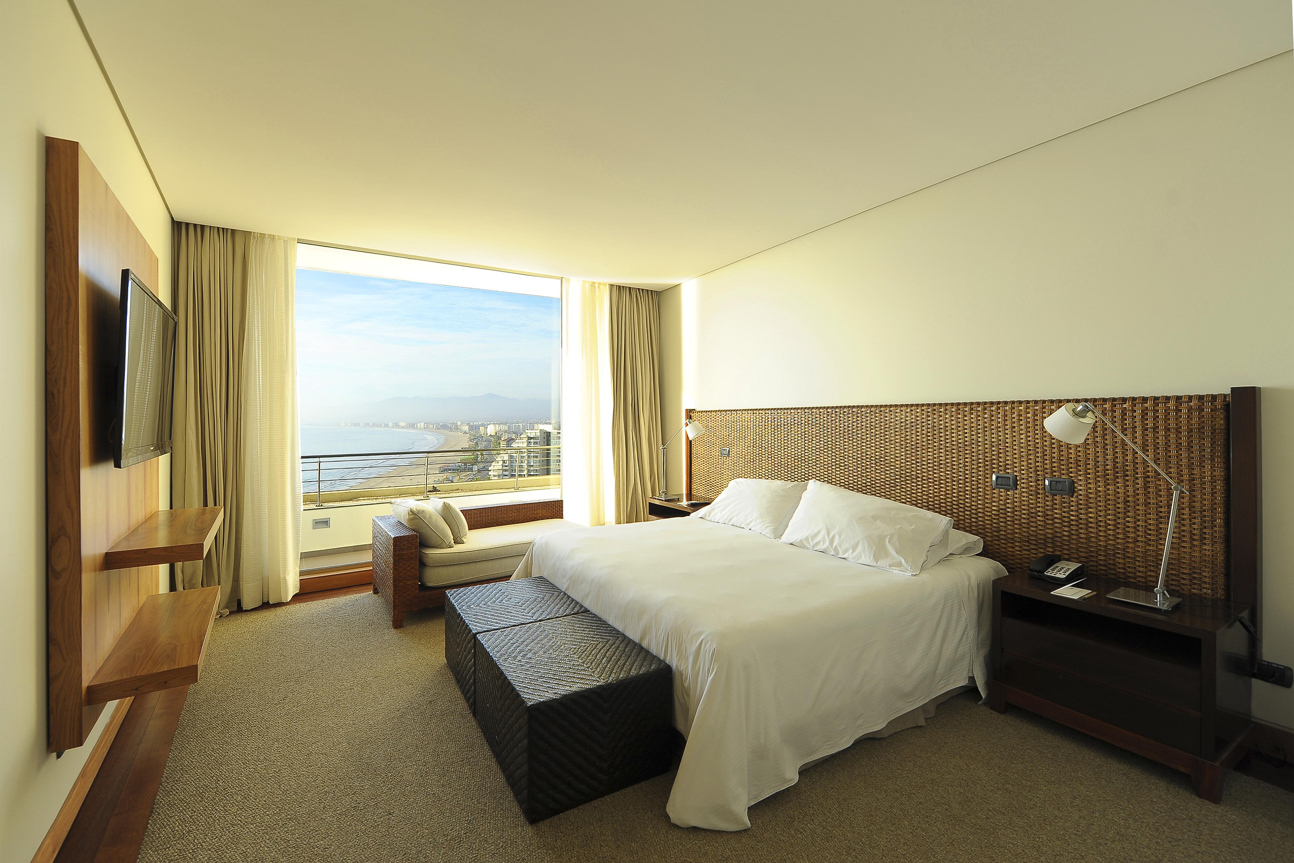 Enjoy Coquimbo Hotel Екстериор снимка A bedroom at the Sheraton Lima Hotel